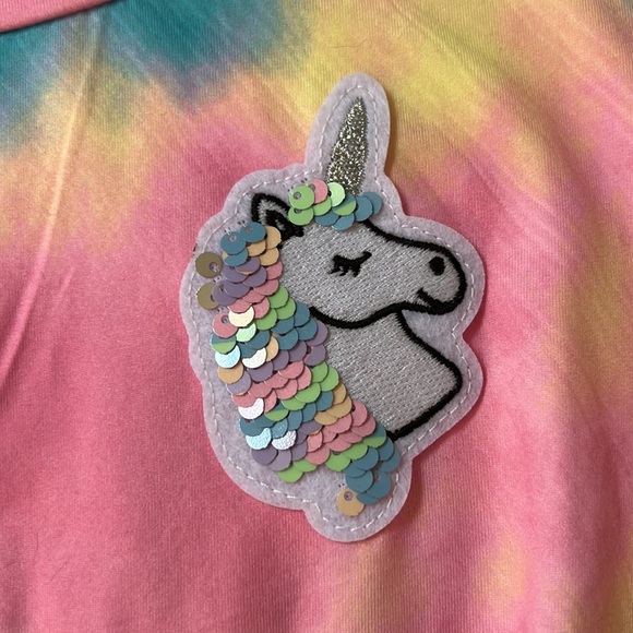 NWT Stitch Fix Kids tie dye twist front tee w unicorn logo - Picture 3 of 6